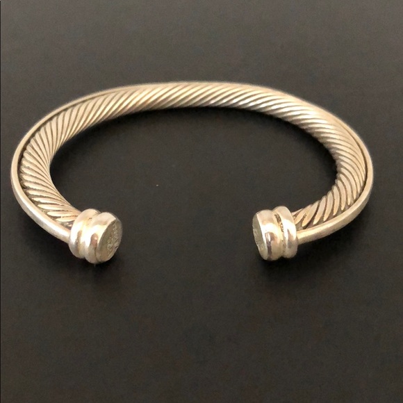 VINTAGE STERLING SILVER SPIRAL DESIGN CUFF - Picture 7 of 8